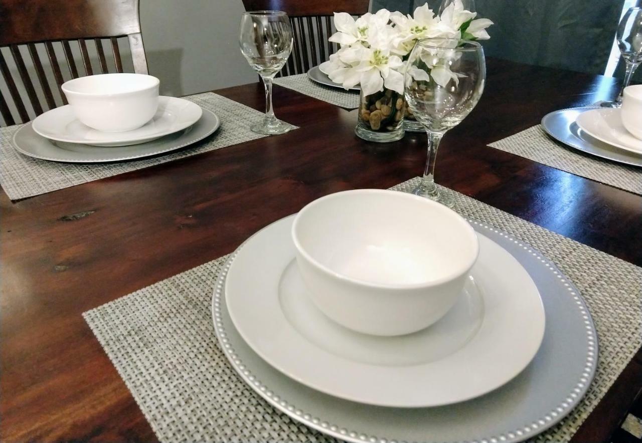 Delightful Townhome - Central Raleigh Location Екстер'єр фото